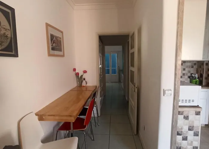 Praca Do Chile Лісабон